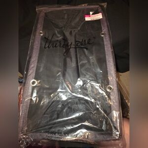 Thirty-One Deluxe Utility Tote in charcoal crosshatch